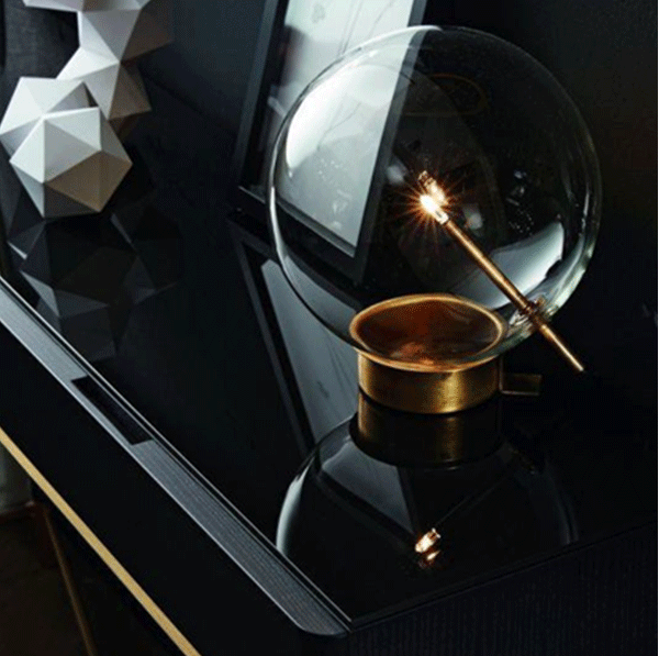 为现代的经典，加点想象空间